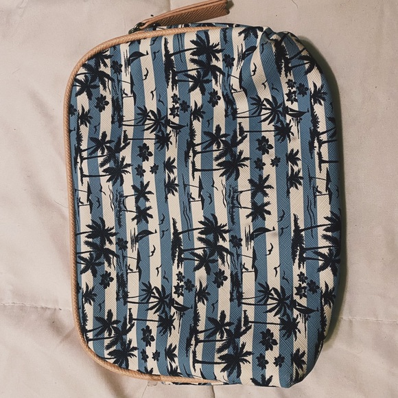 Nautica cosmetic bag - Picture 2 of 3